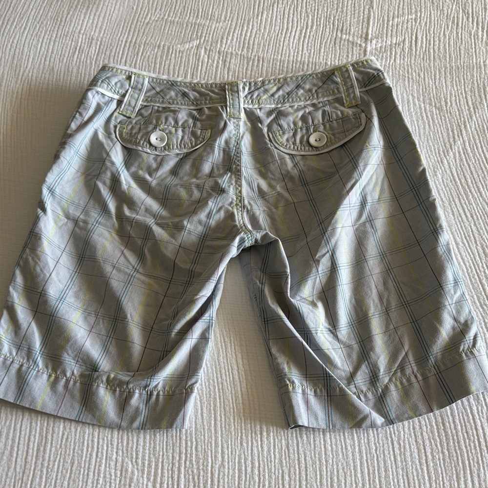 Hurley White and Blue Graphic Bermuda shorts / 7 - Picture 6 of 8
